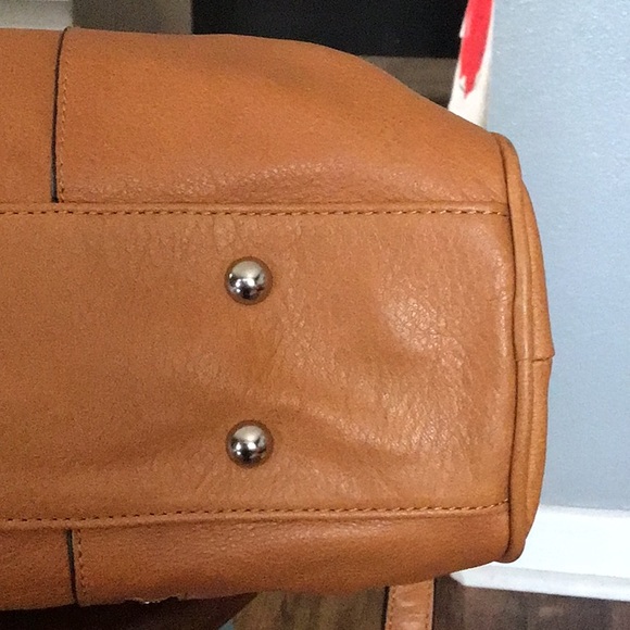 Gorgeous NWT B. Makowsky handbag - Picture 5 of 10